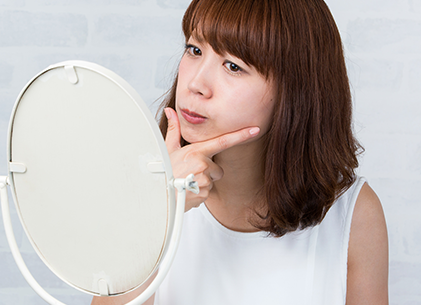 顔のたるみ・法令線が気になる